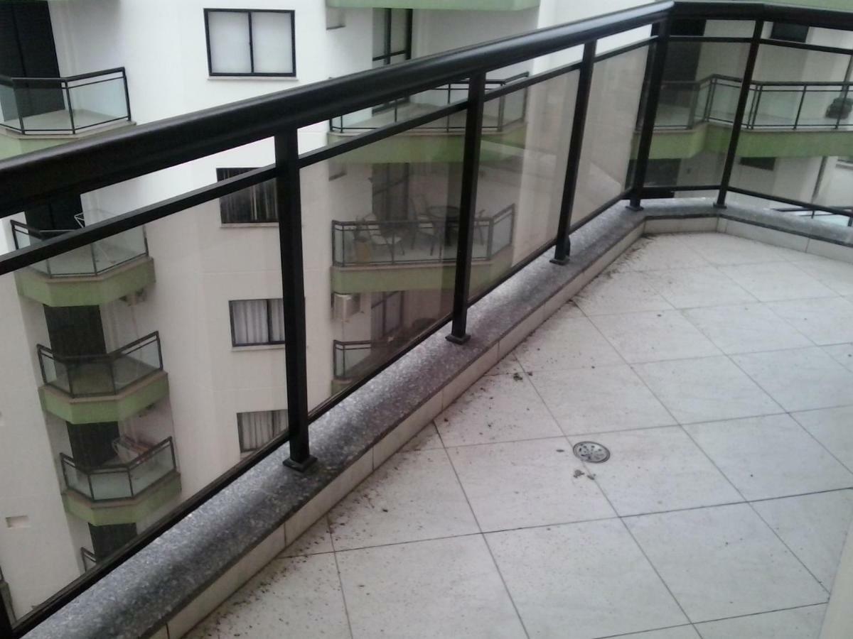 Apartamento Enseada, Guaruja, 3 Dorms, 3 Banhs, 8 Pessoas, 250 Metros Da Praia, 2 Sacadas, 2 Vagas De Garagemアパートメント エクステリア 写真